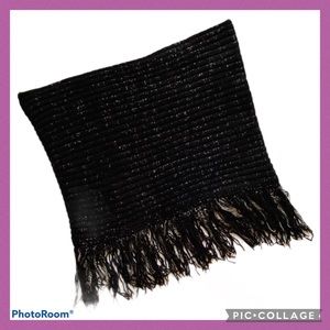 So Soft Black And White Flexed Fringed Neck Warmer Scarf